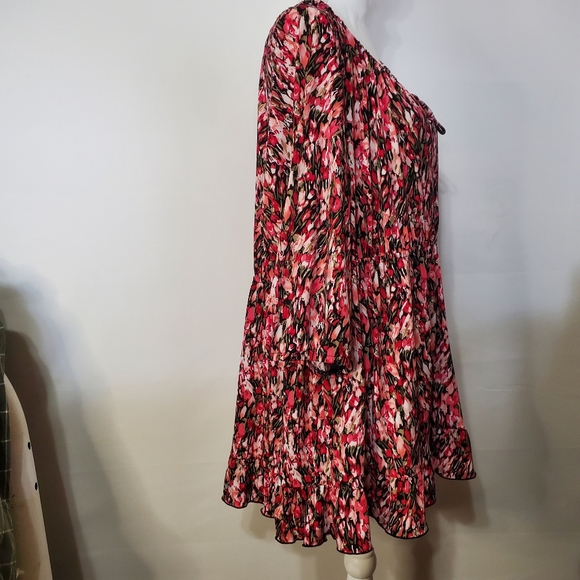 Plus Size 2X 26-28 Babydoll Floral Drawstring Scoop Neck Keyhole Flutter Bottom - Picture 4 of 16